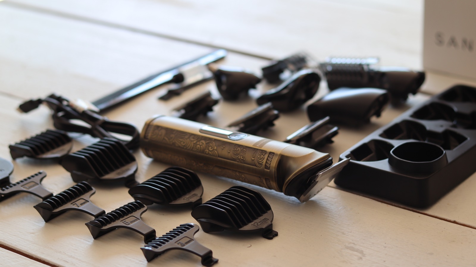 review sansbeaute 8-in-1 baardtrimmer